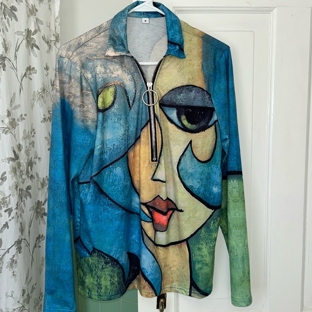 Ladies zip jacket.